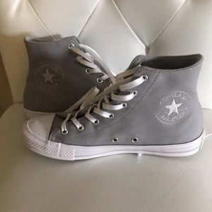 🚫SOLD🚫Gray Converse All Star Chuck Taylors